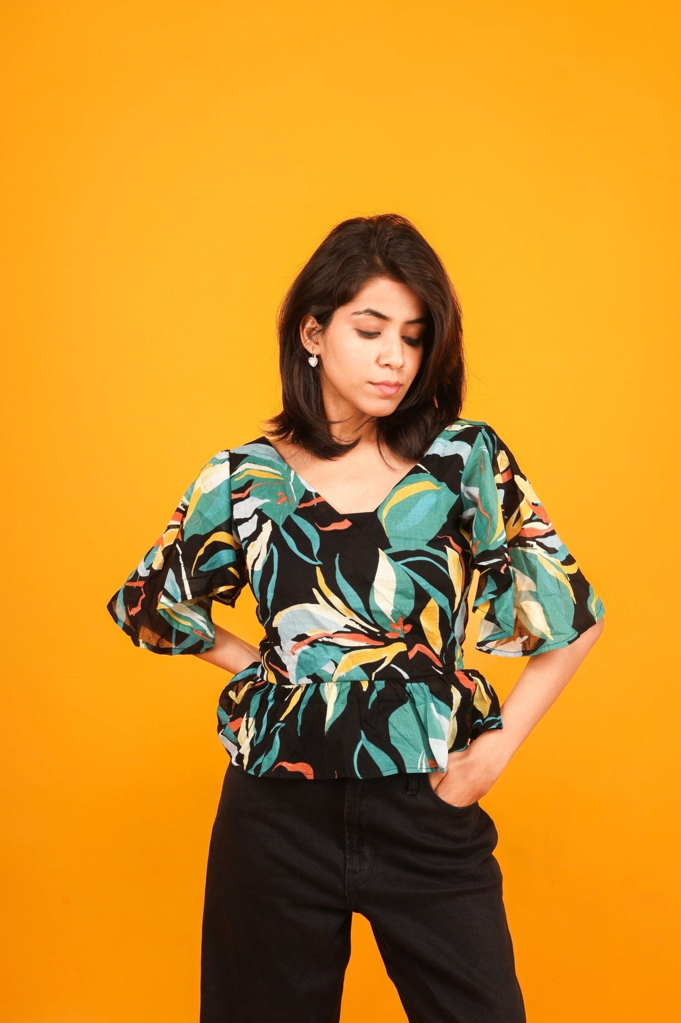 NOIR CHIC TOP - My Store